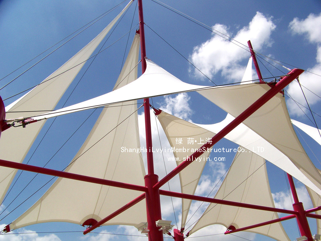 膜材排料、劃線與剪裁